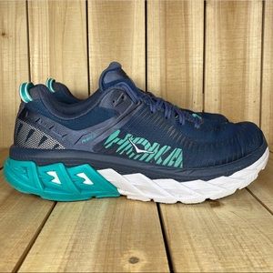 Hoka One One Women’s One Arahi 2